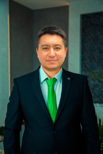 Акрамов Рустам